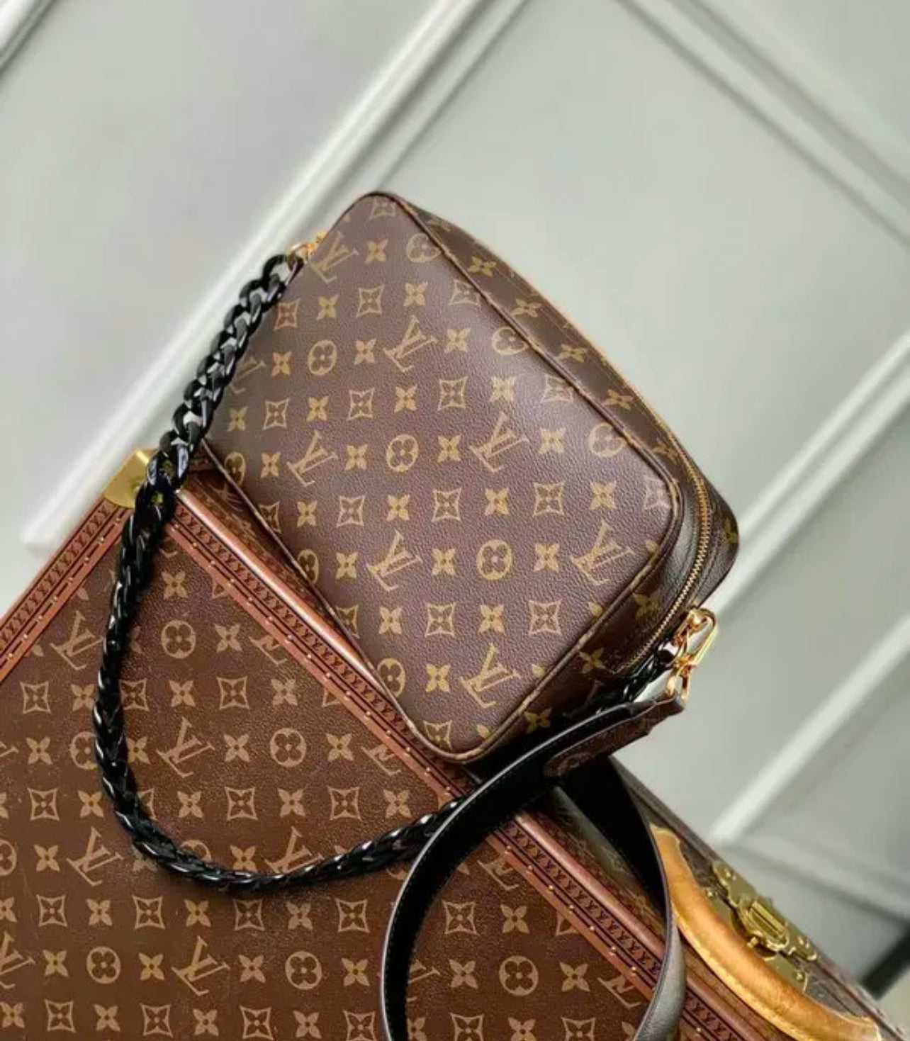 Monogram Messenger