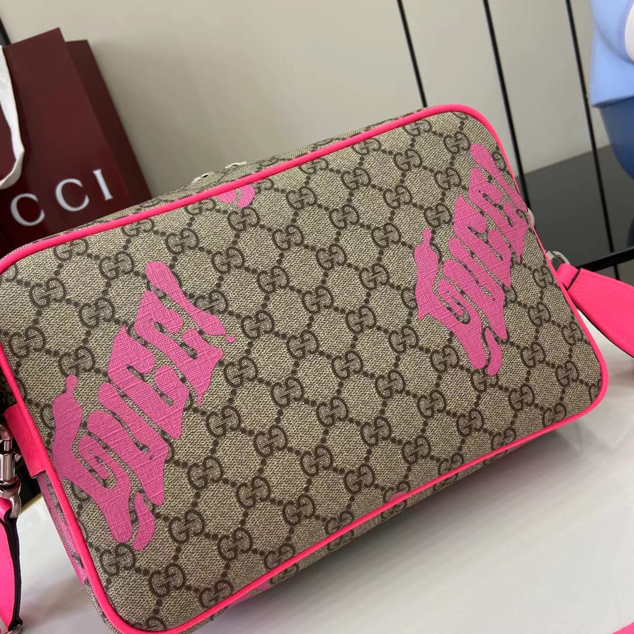 Medium Crossbody