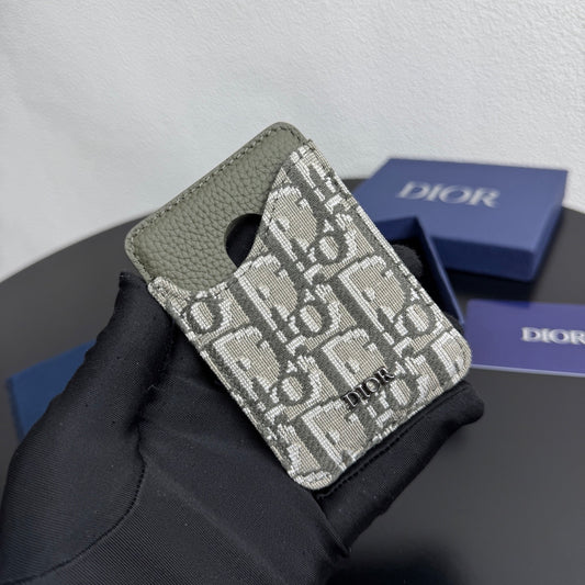 Oblique Magsafe Card Holder