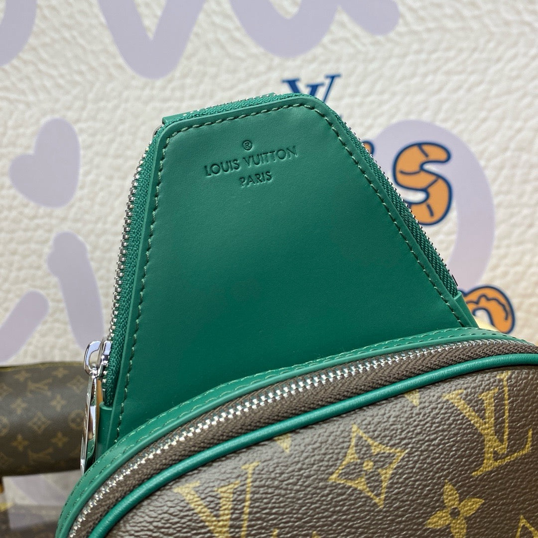 Avenue Sling Bag