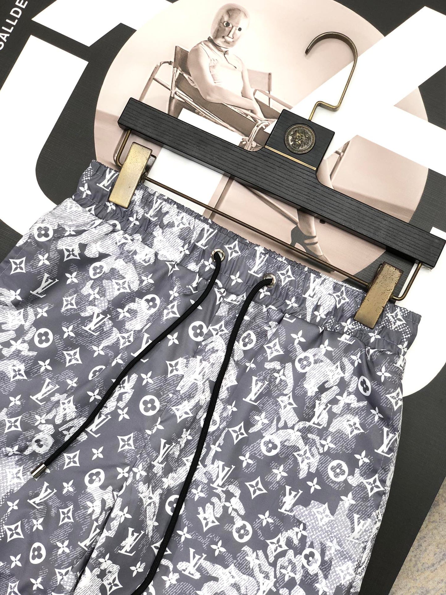 Logo Shorts