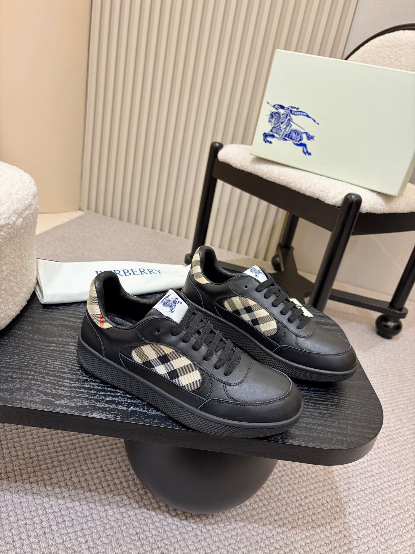 Check Trainers