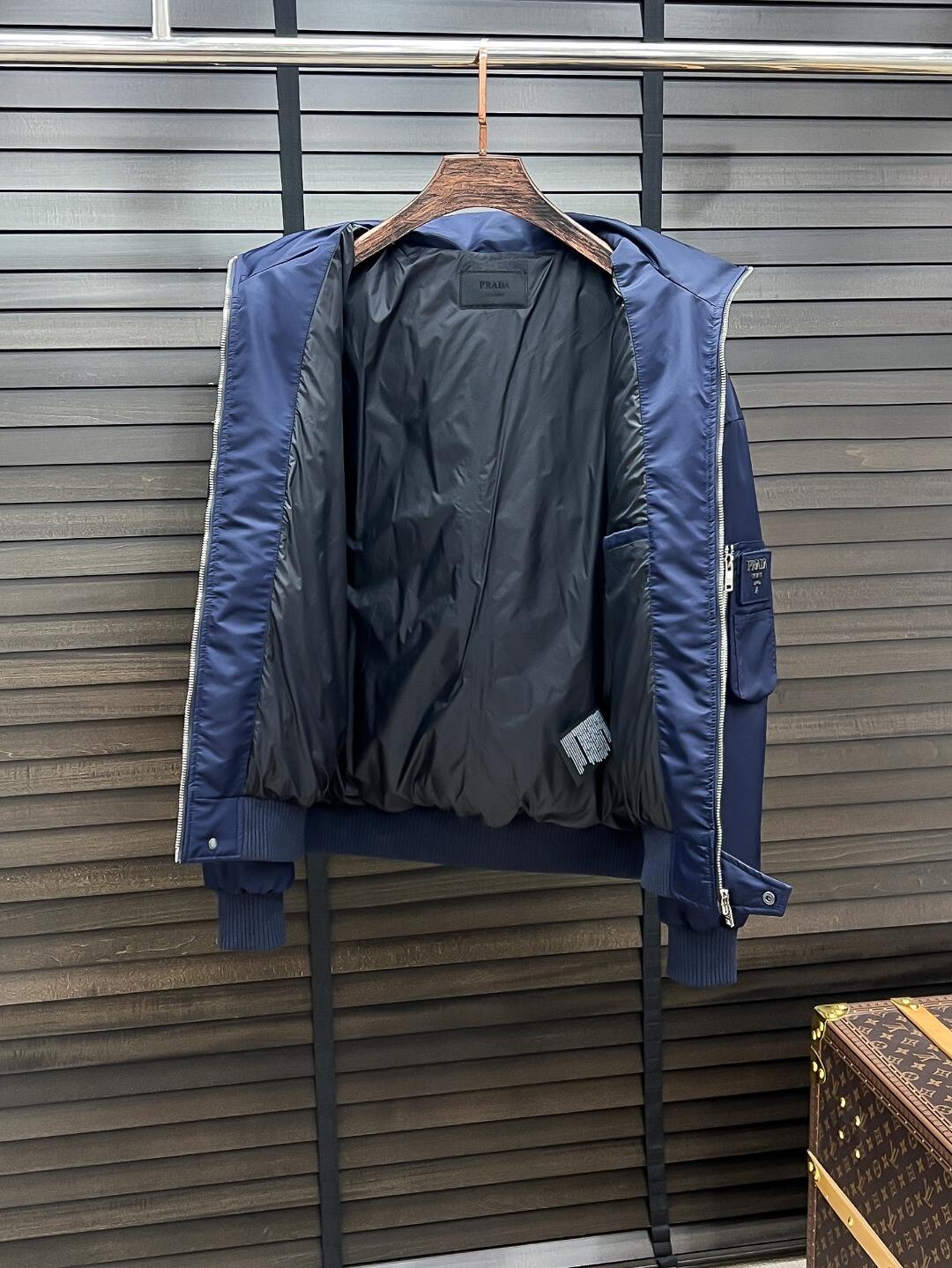 Logo Jacket