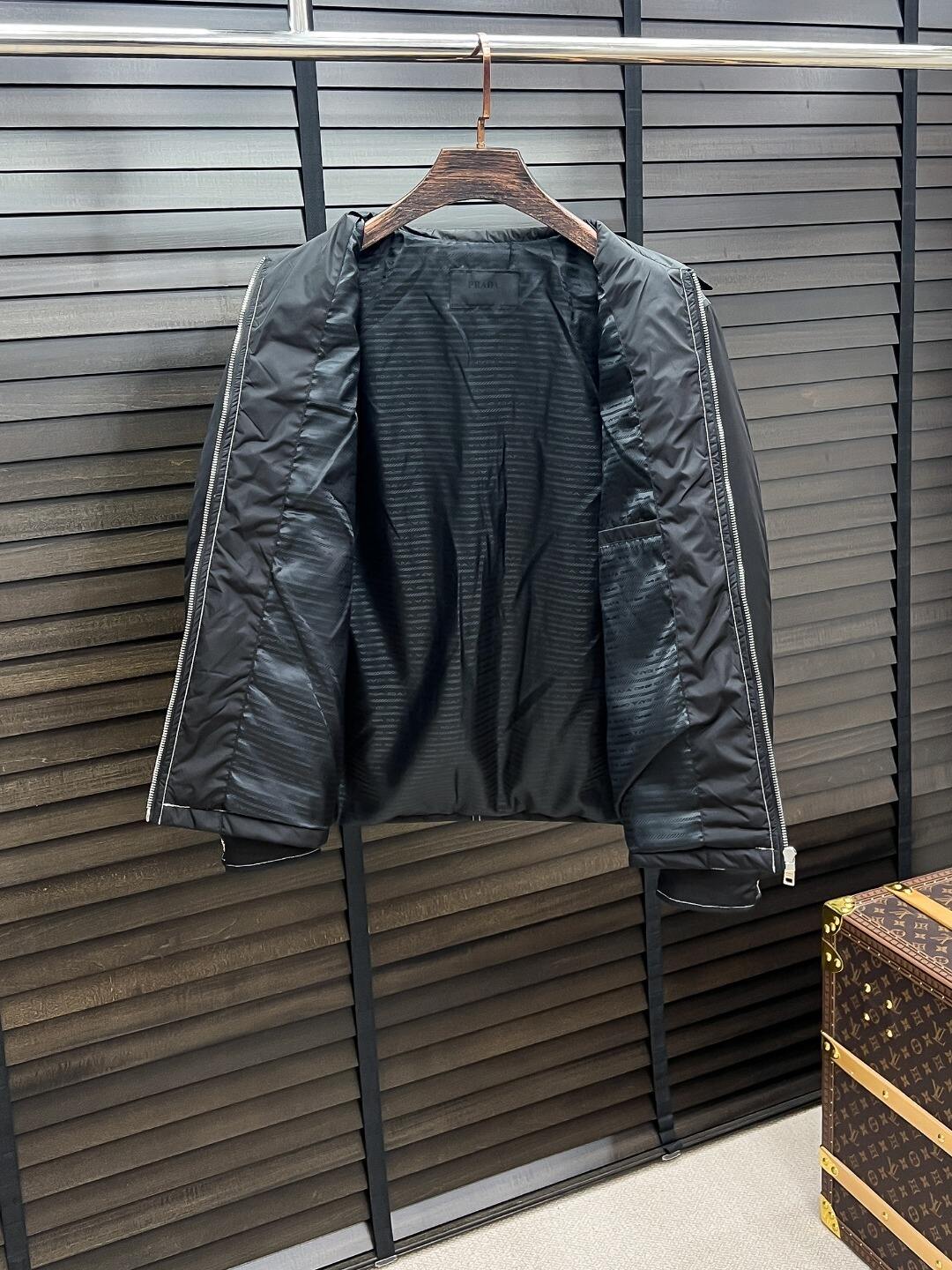 Logo Jacket