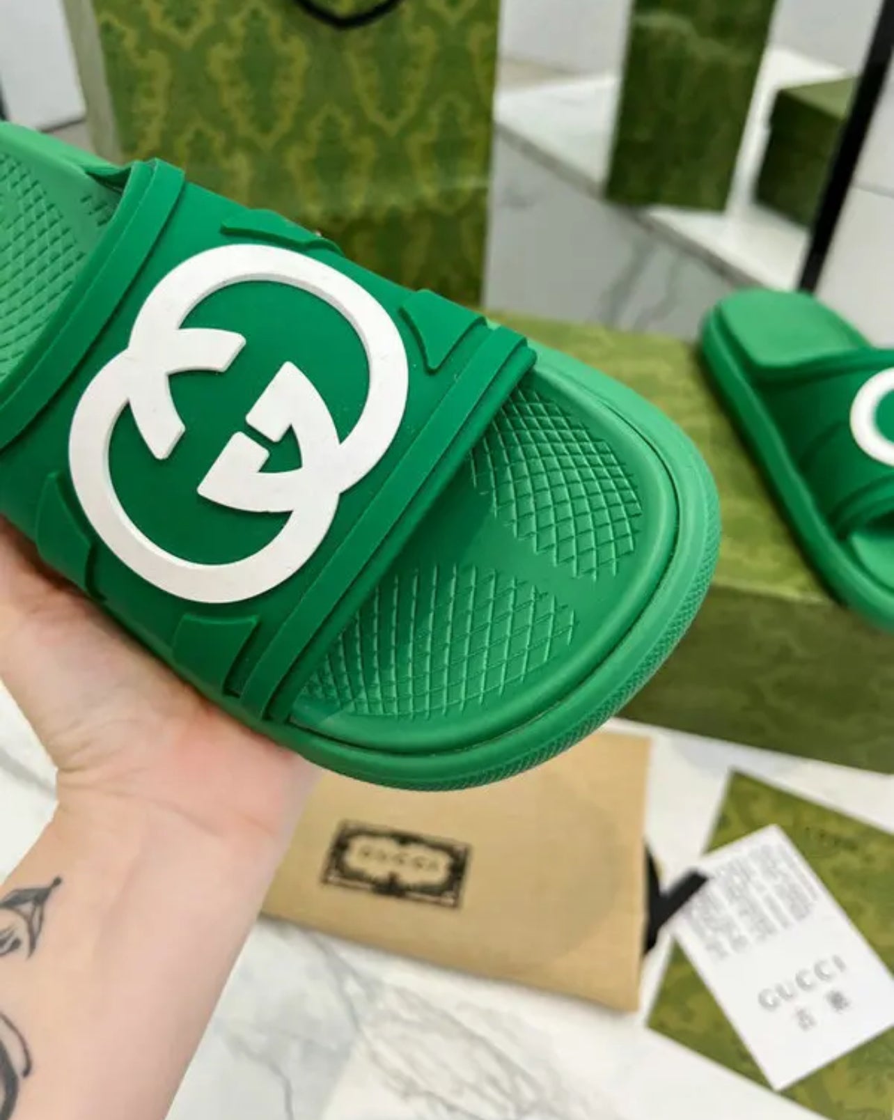 Logo Slides