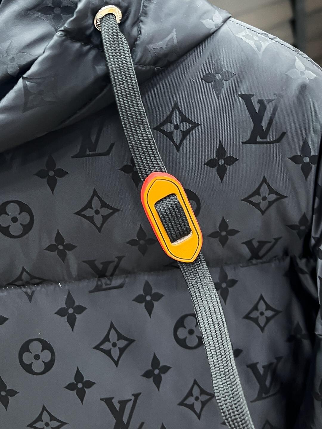 Logo Jacket