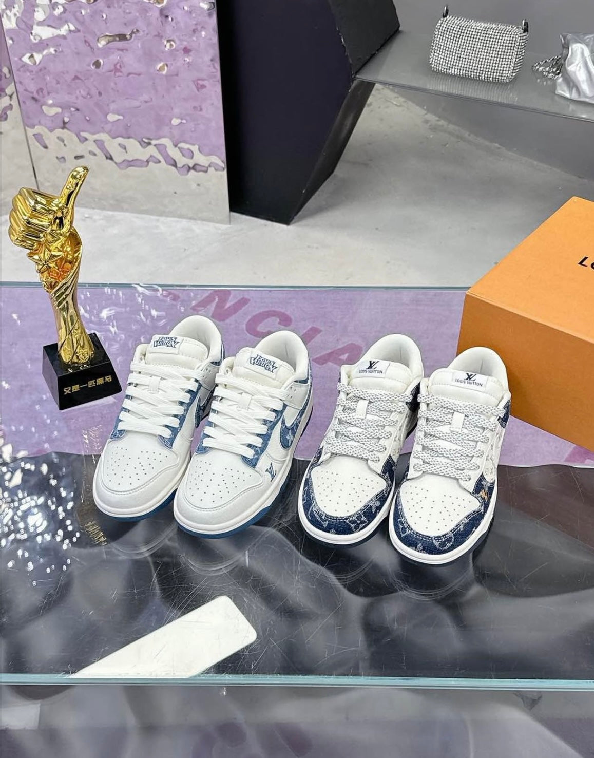 Logo Trainers