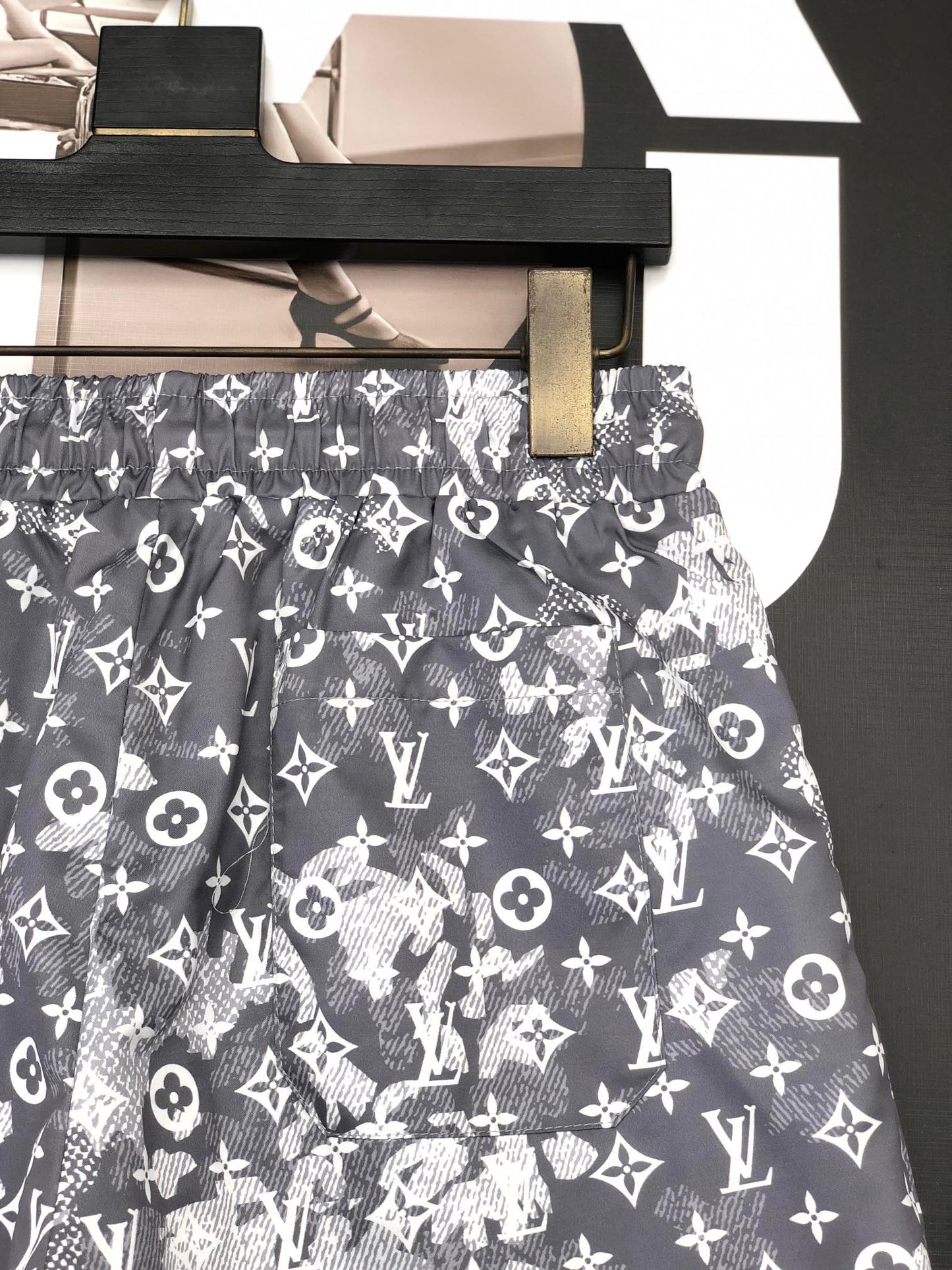 Logo Shorts