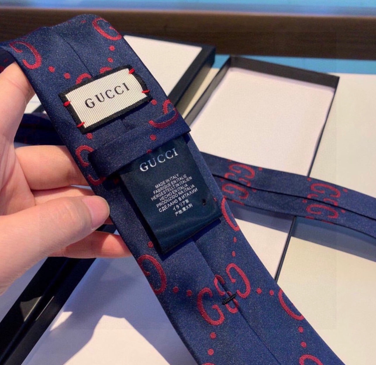 Tie