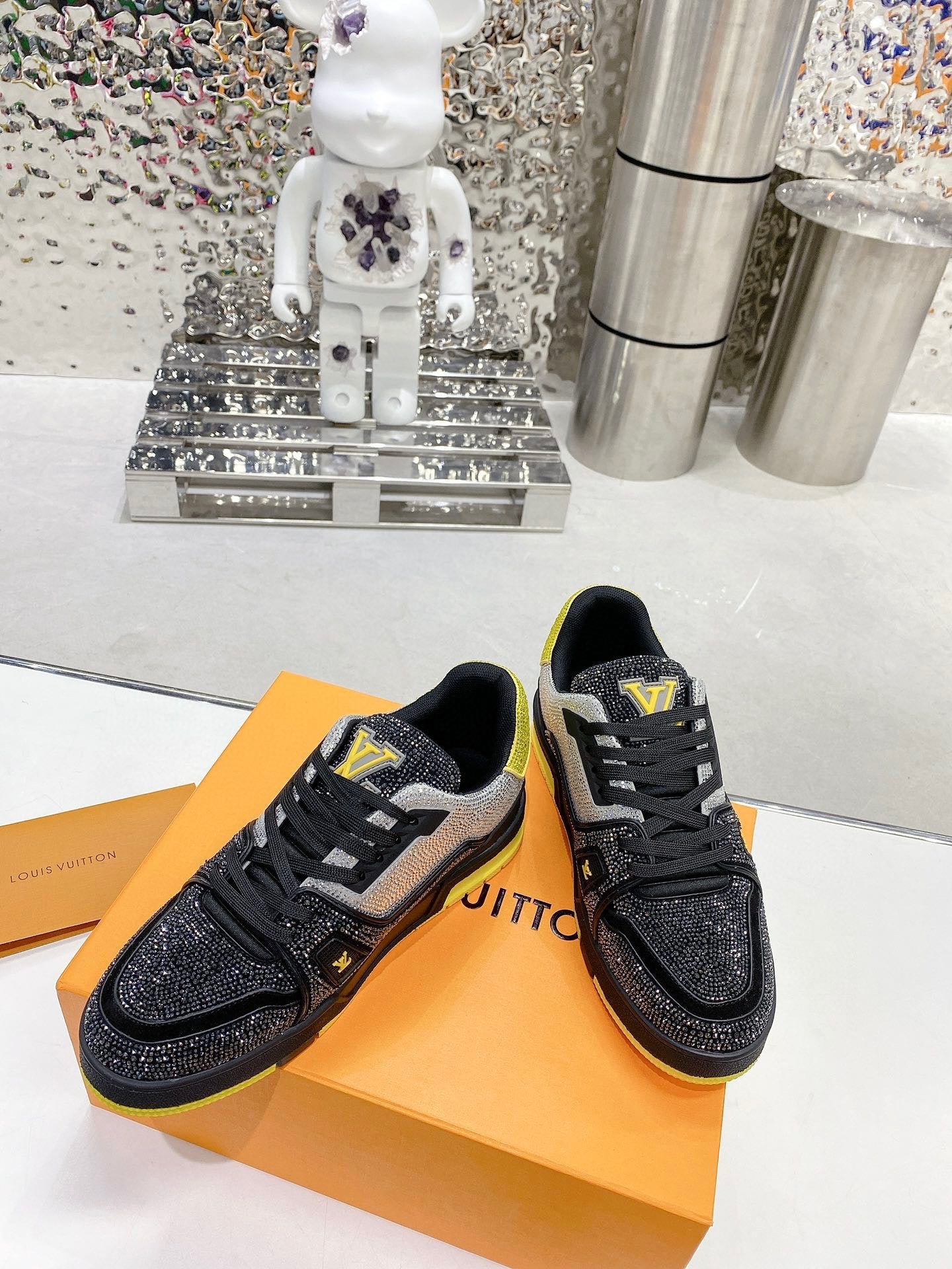 LV Strass Trainers