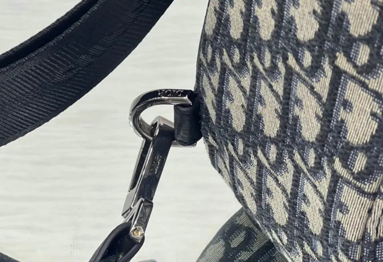 Gallop Sling Bag