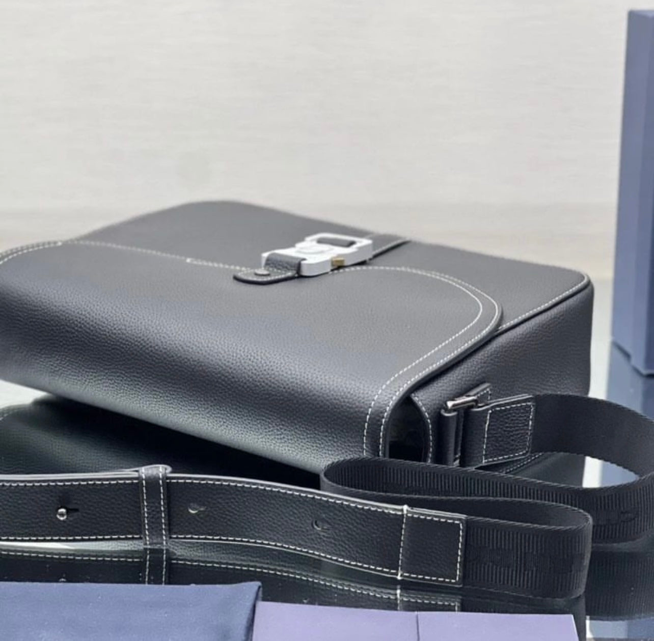 Saddle Messenger Bag