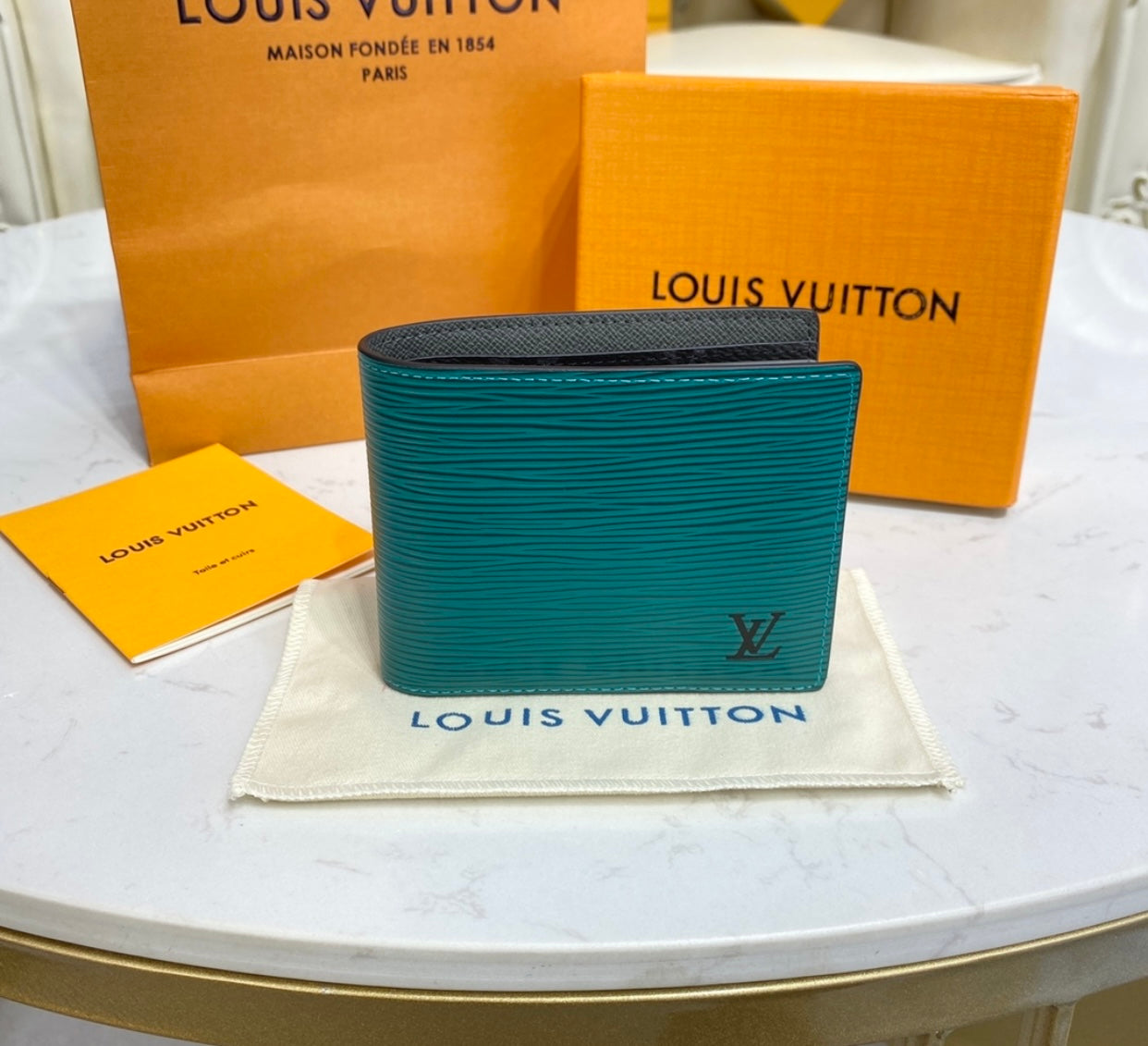 Multiple Wallet