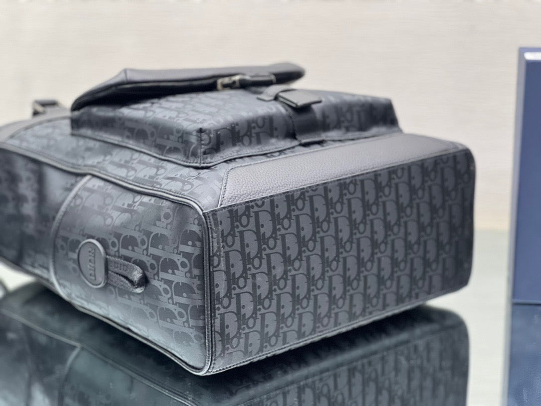 Explorer Tote