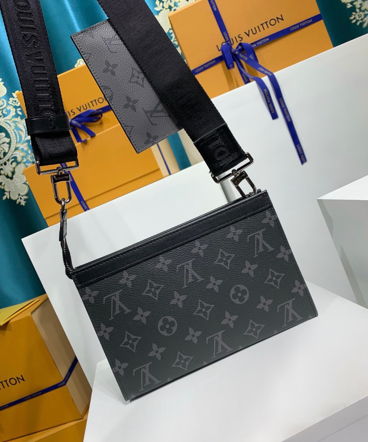 Gaston Wearable Wallet