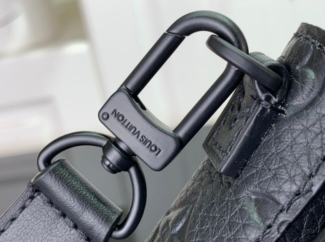 S Lock Vertical