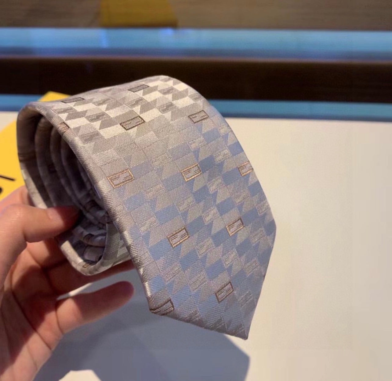 FF Tie