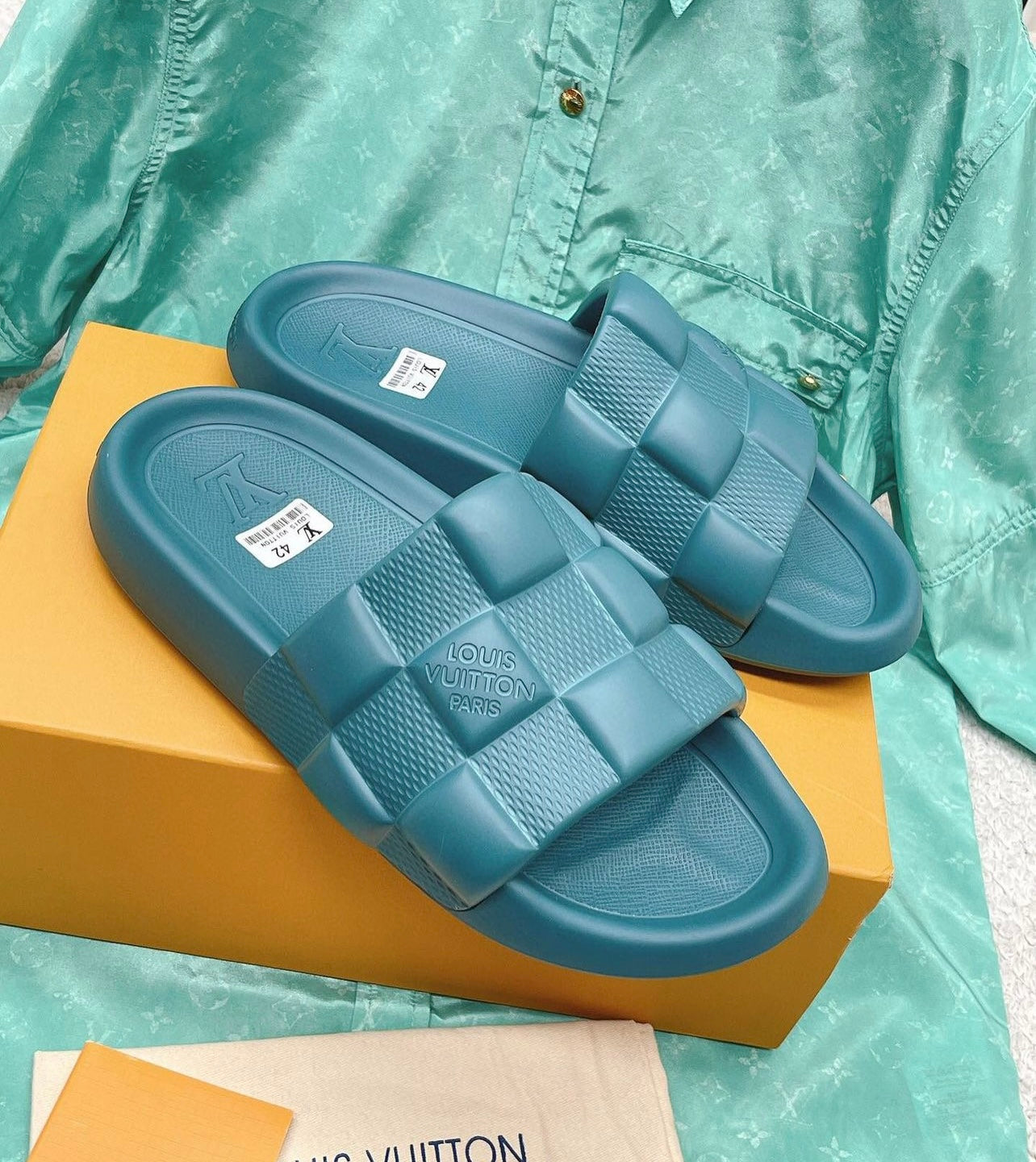 Logo Slides