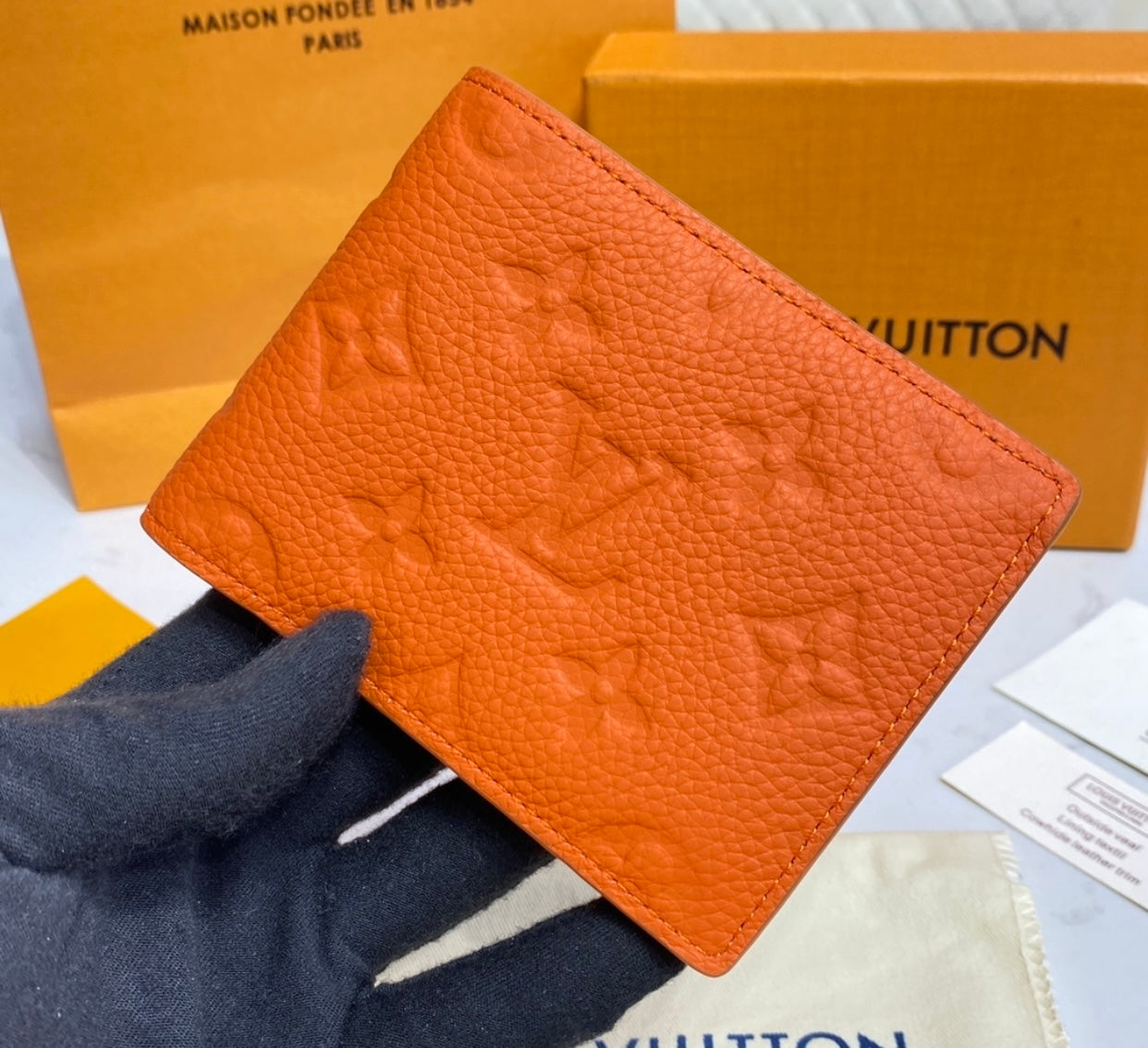 Multiple Wallet
