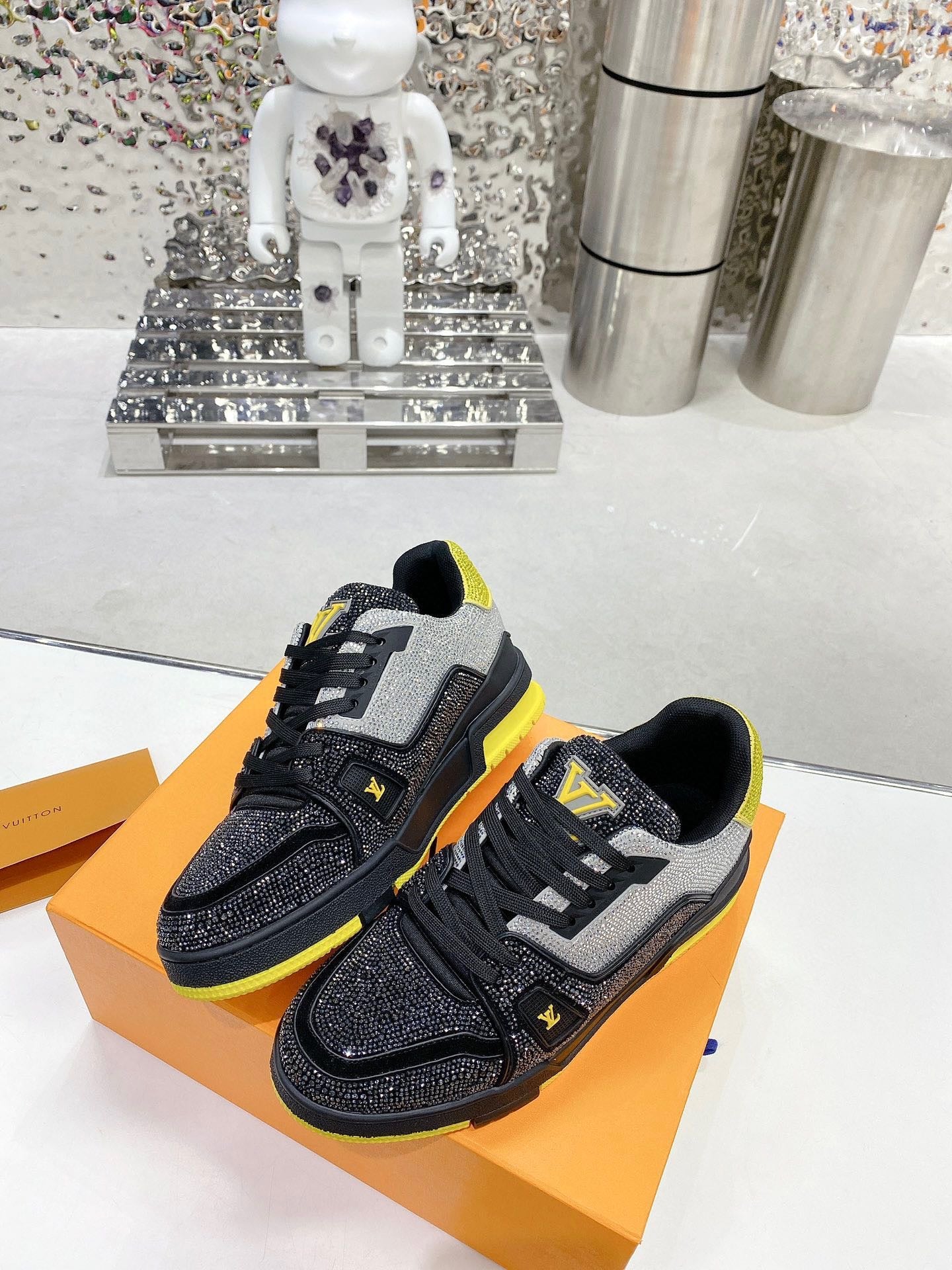 LV Strass Trainers