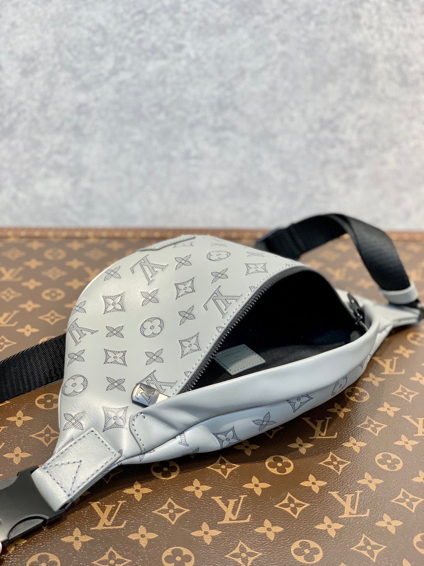 Discovery Bumbag
