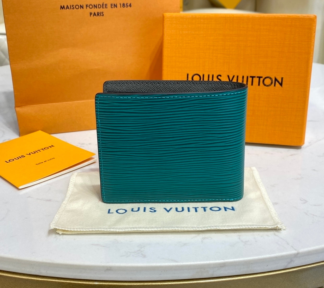 Multiple Wallet