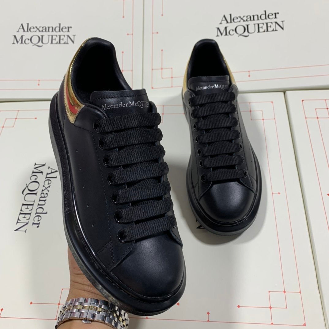 Oversized Sneaker
