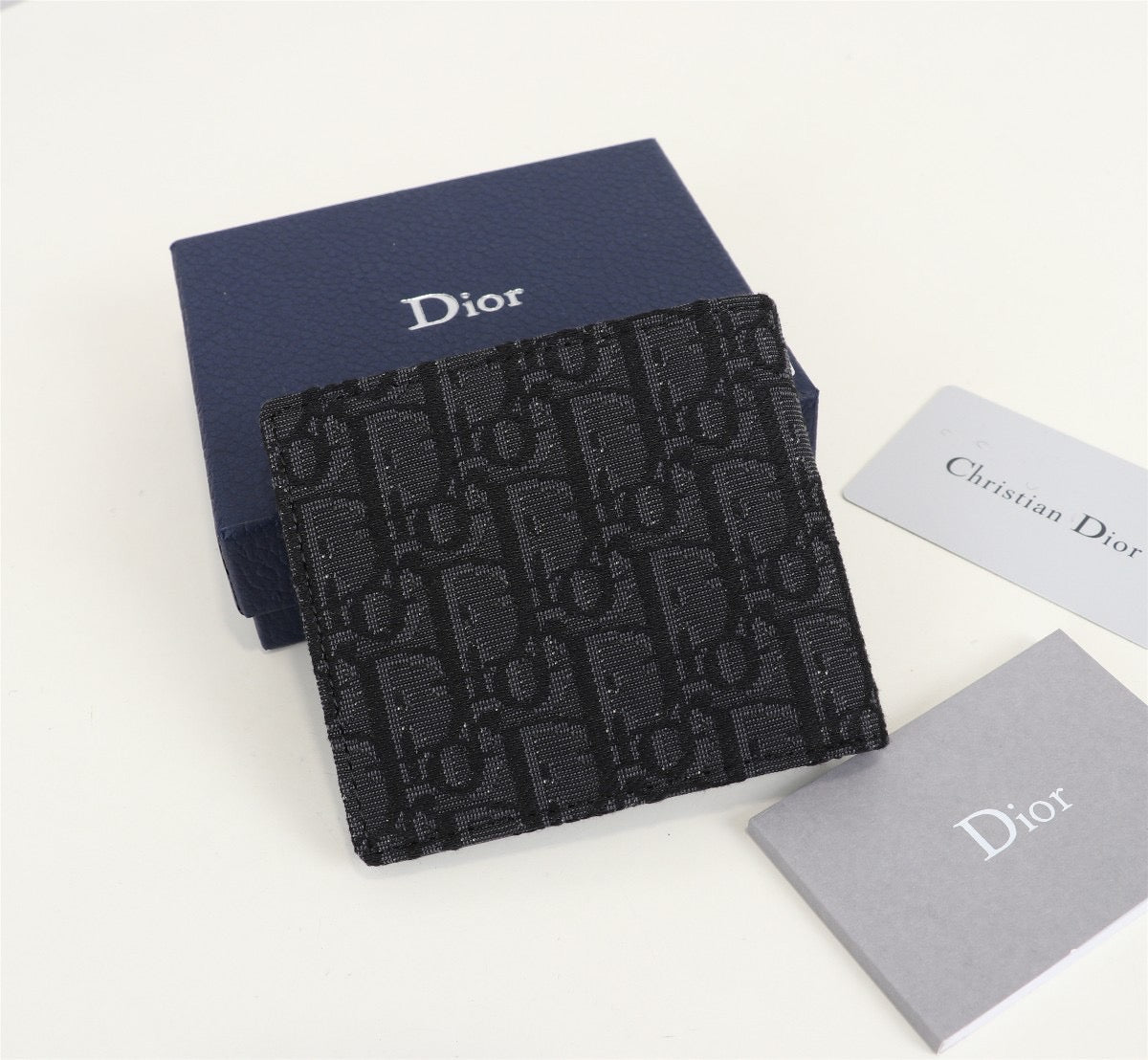 Oblique Wallet