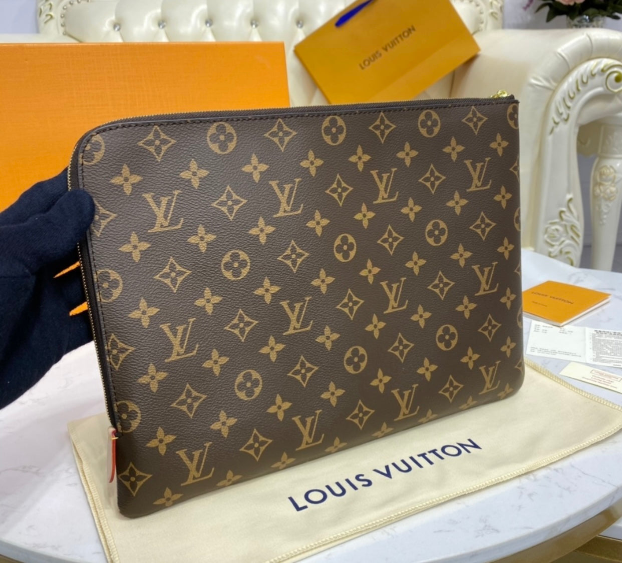 Voyage Document Pouch