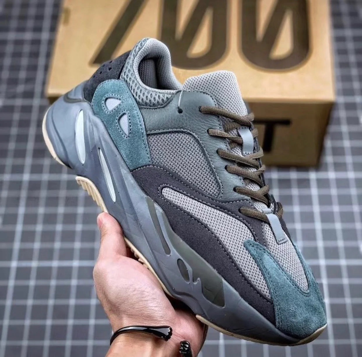 Boost 700