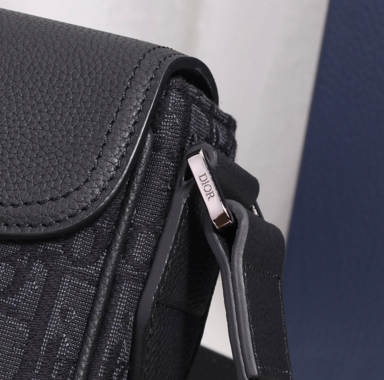Saddle Messenger Bag