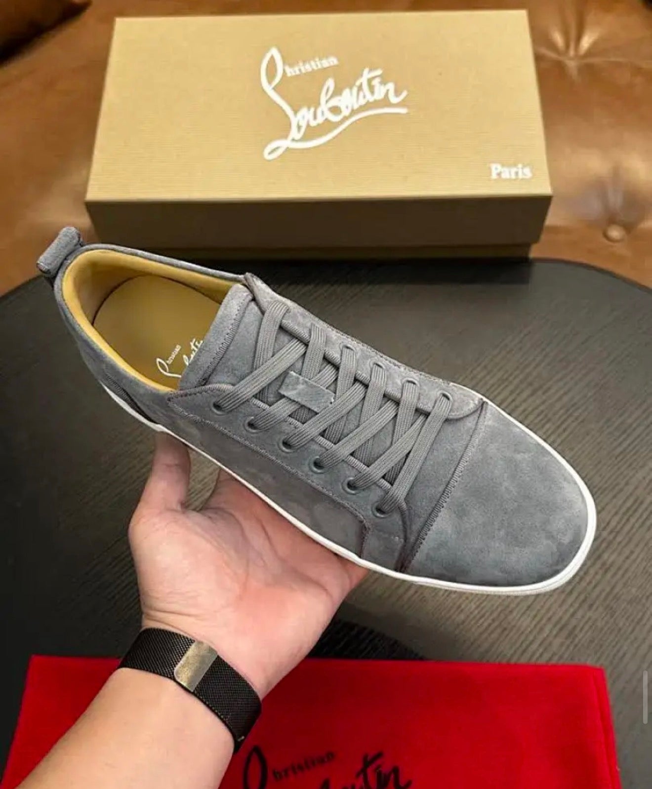 Louis Suede