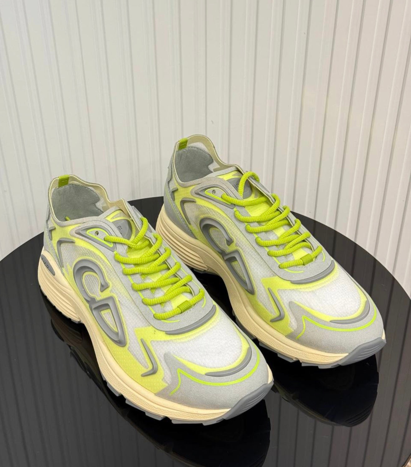 B30 Sneaker