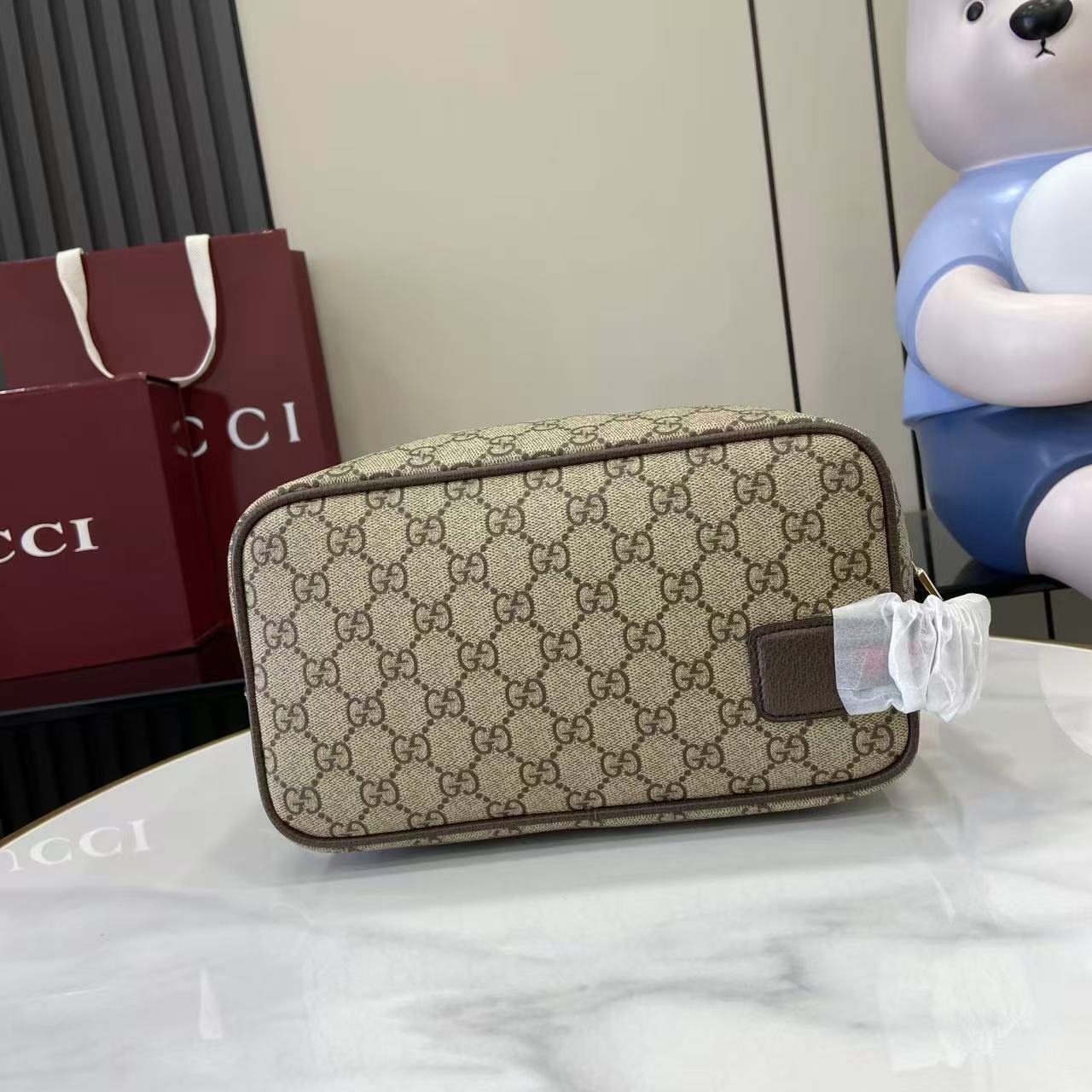 Medium Toiletry Case