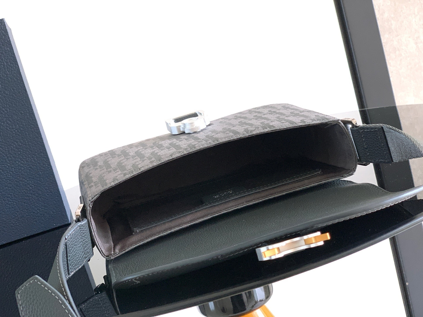 Saddle Messenger Bag