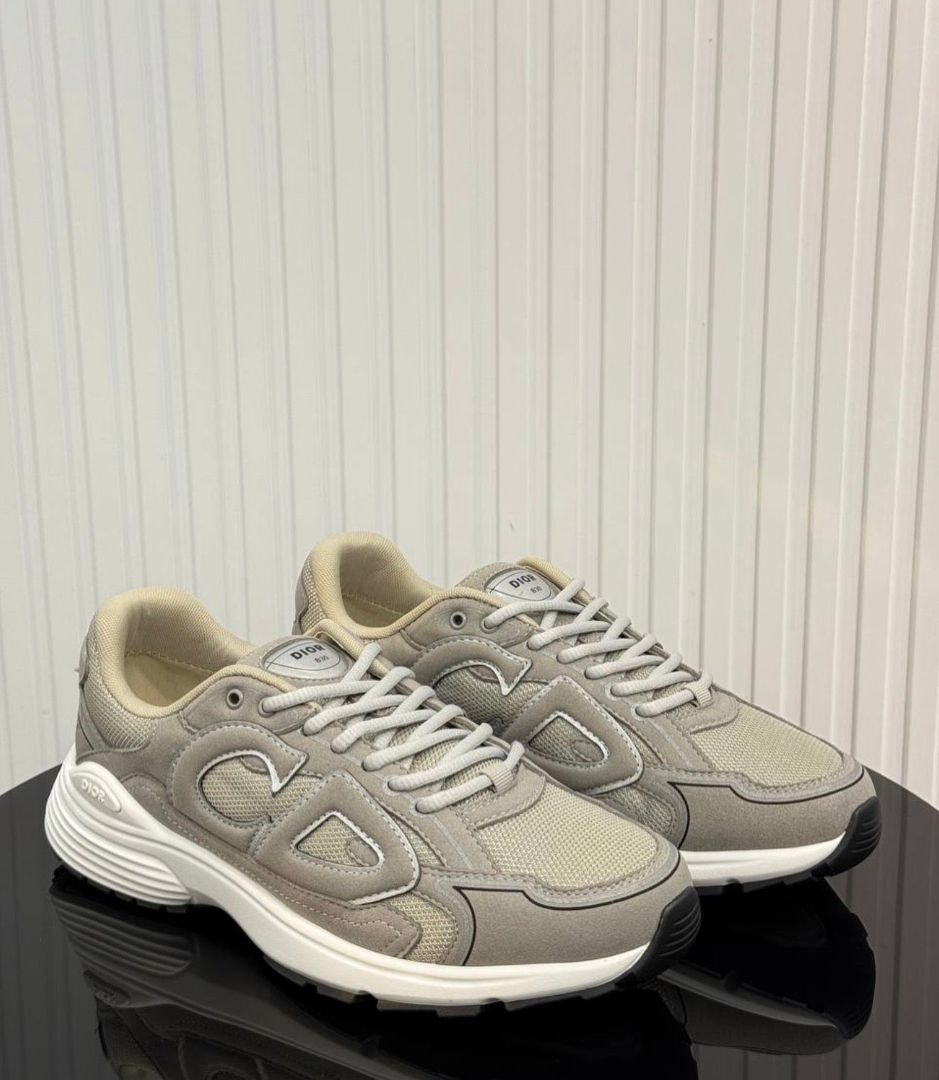 B30 Sneaker