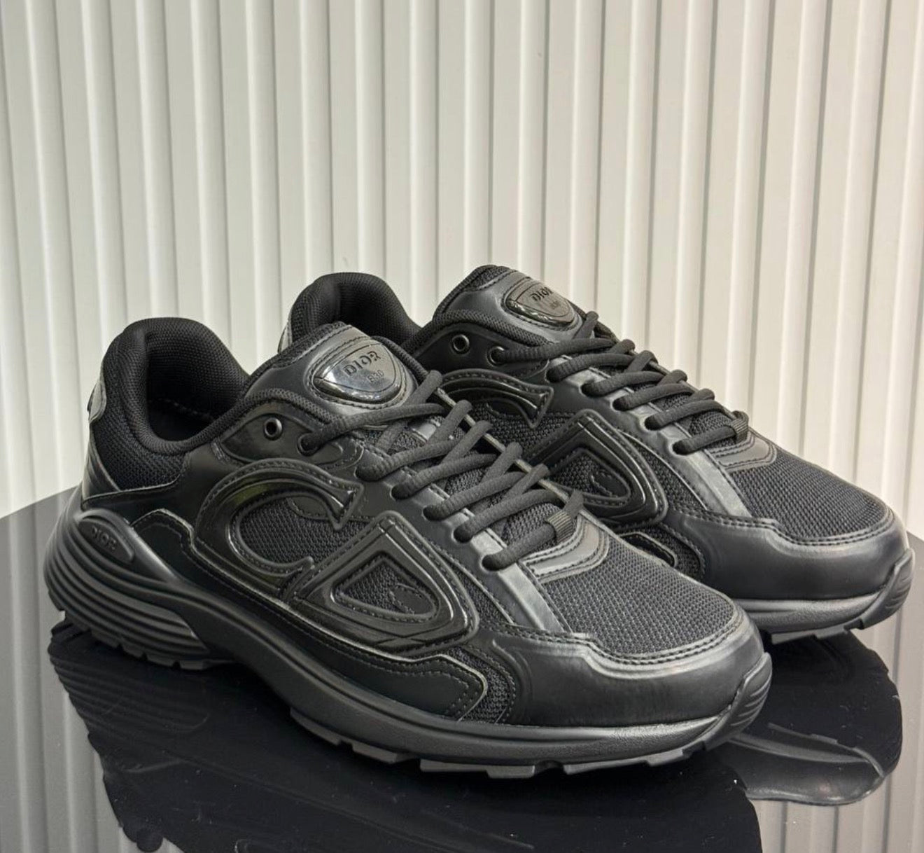 B30 Sneaker