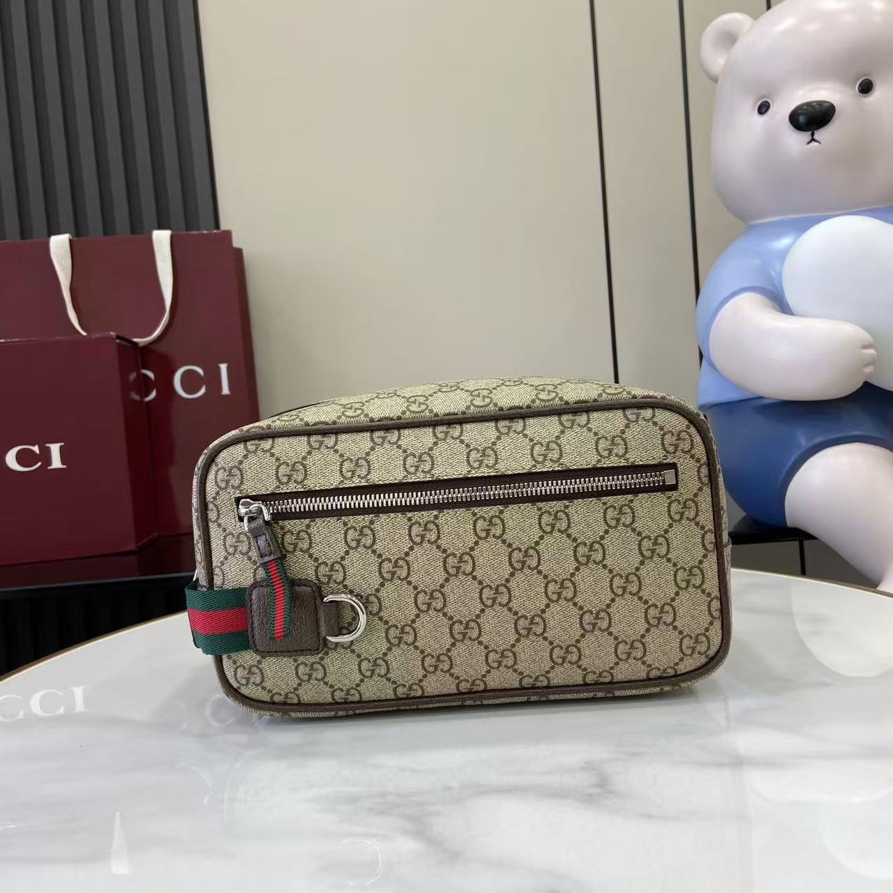 Medium Toiletry Case