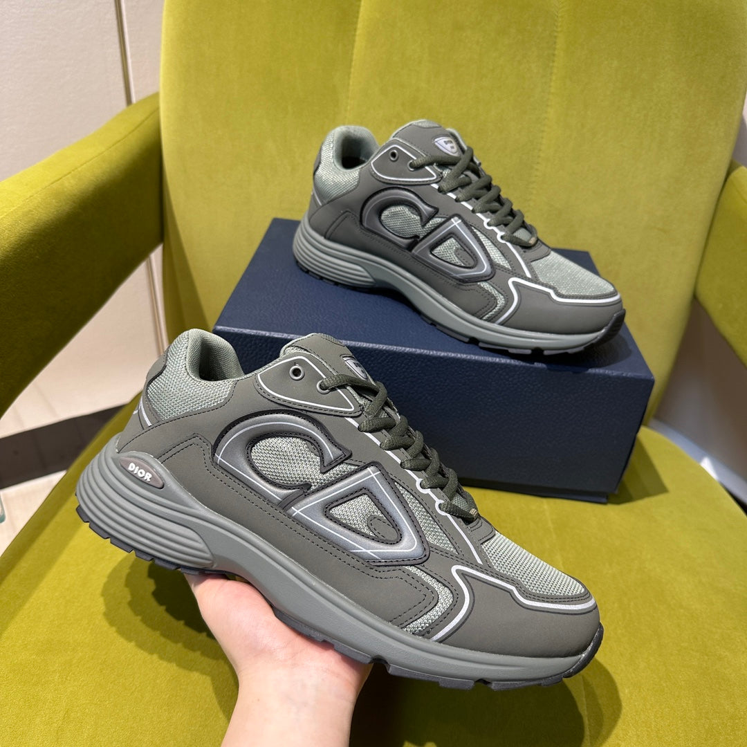 B30 Sneaker