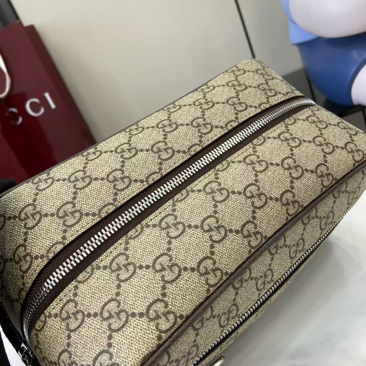 Medium Toiletry Case