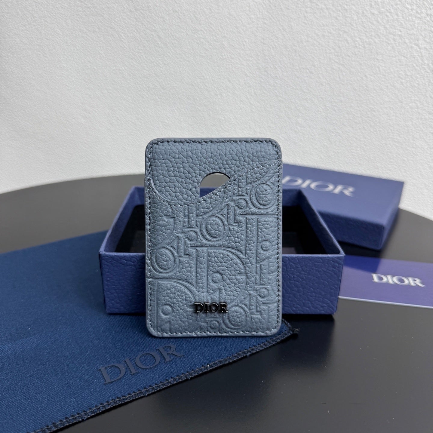 Embossed Magsafe Card Holder