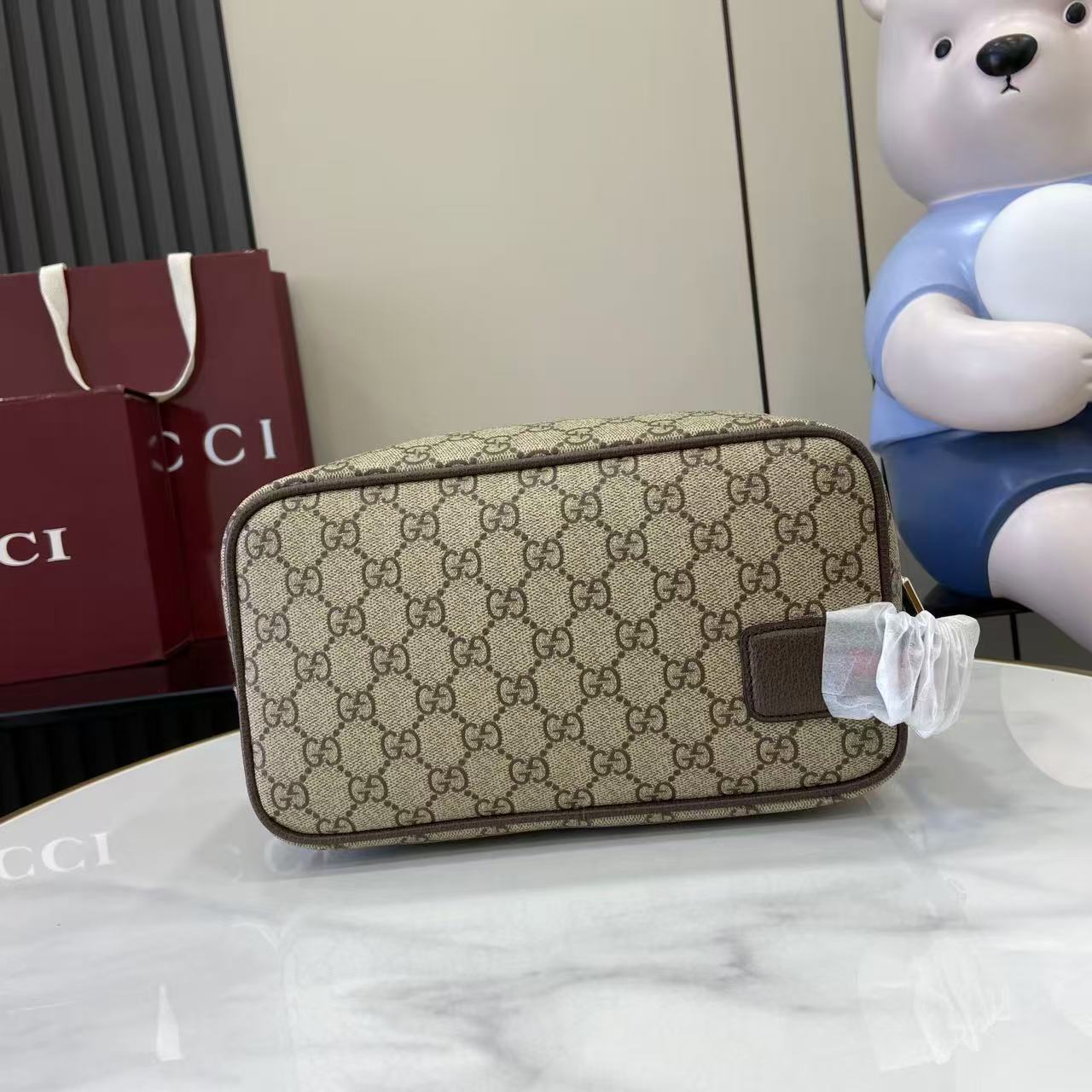 Medium Toiletry Case