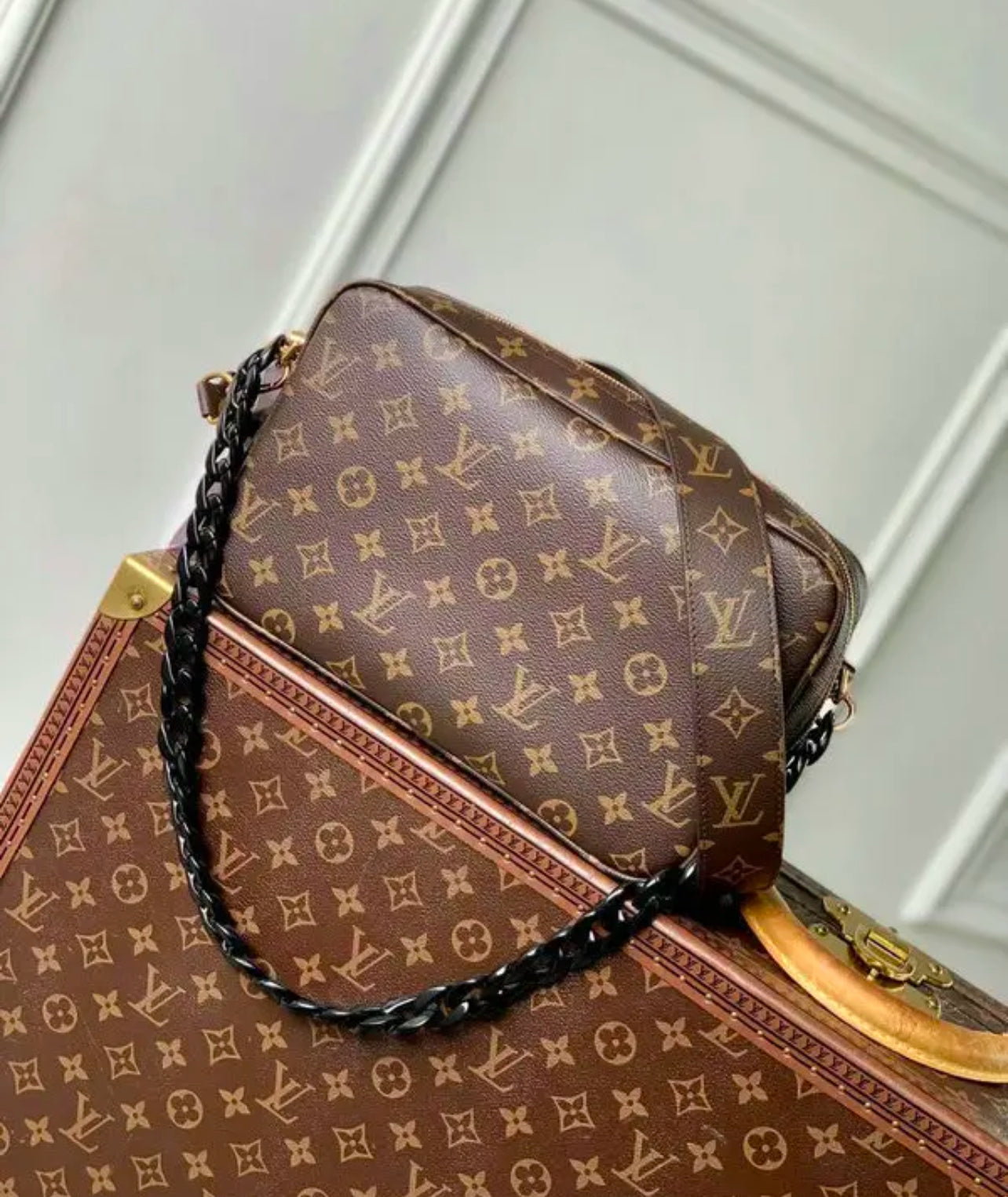 Monogram Messenger