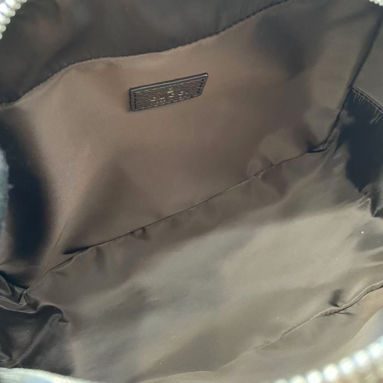 Medium Toiletry Case