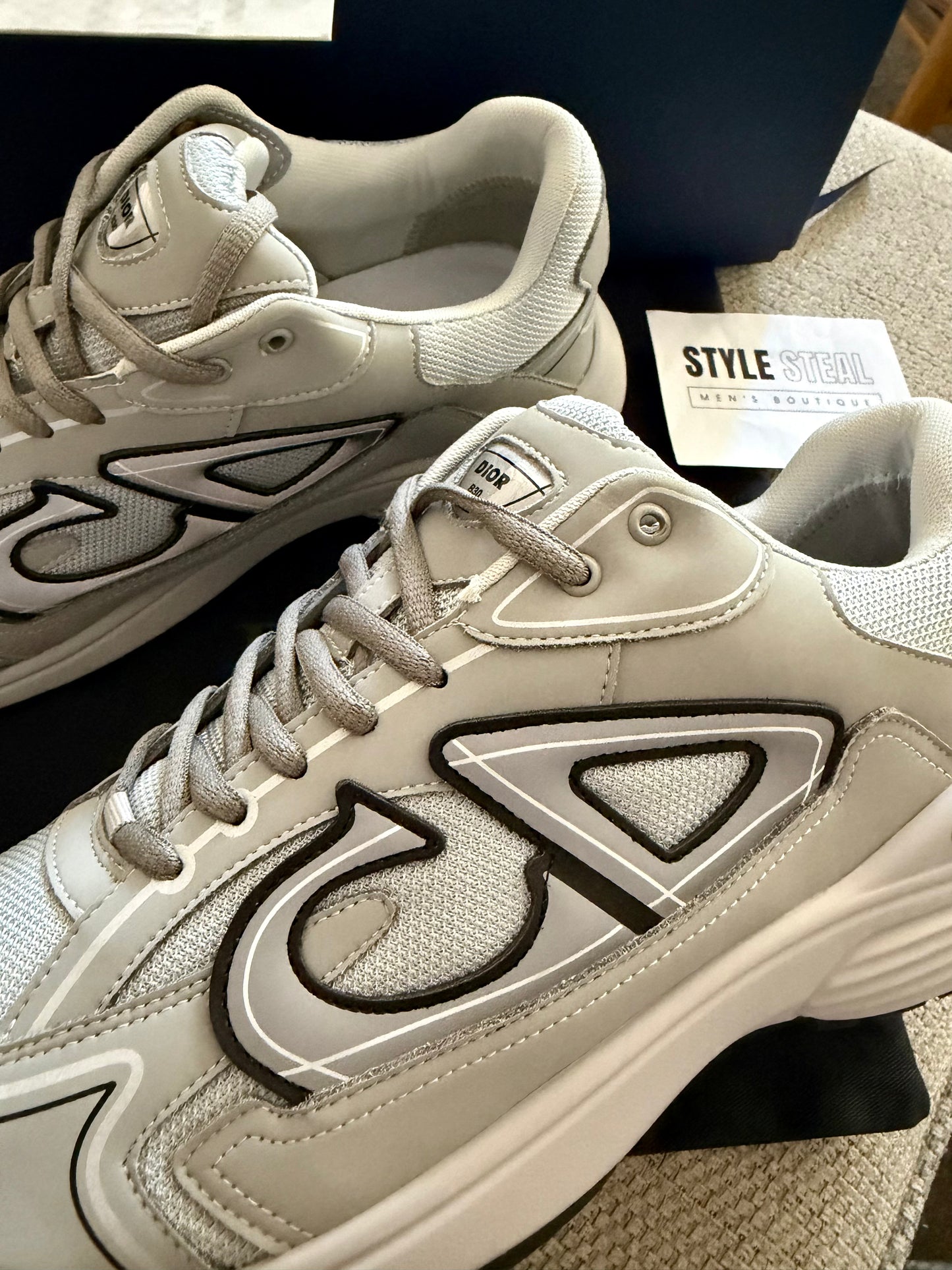 B30 Sneaker