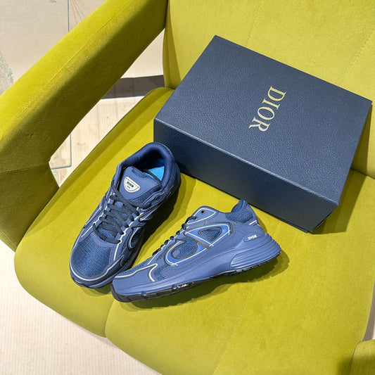 B30 Sneaker