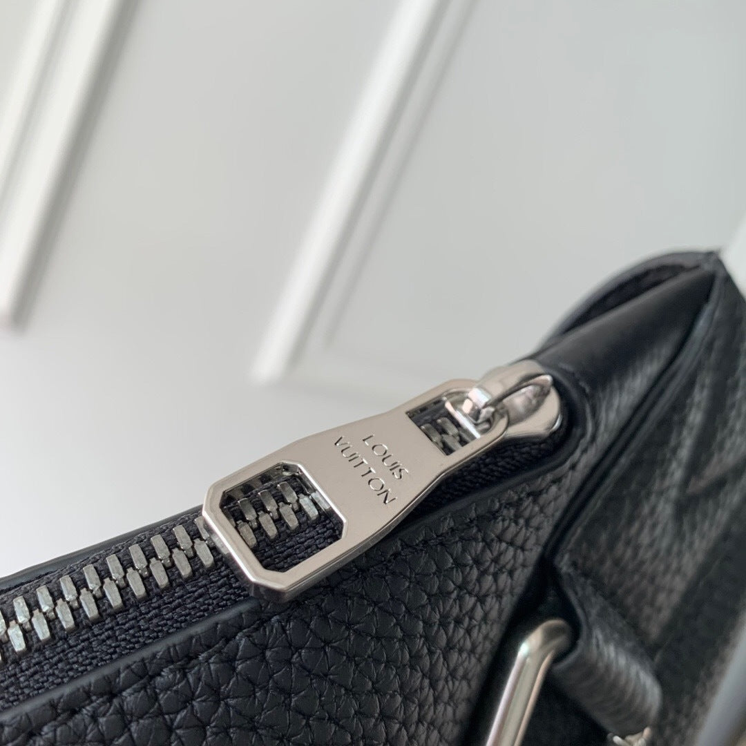 Delta Sling Bag