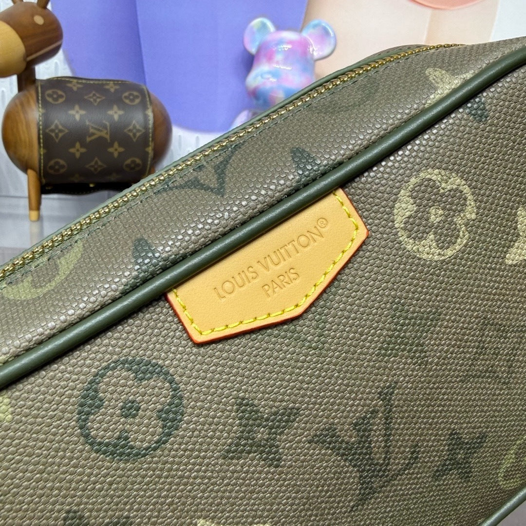 Trocadero Wearable Wallet