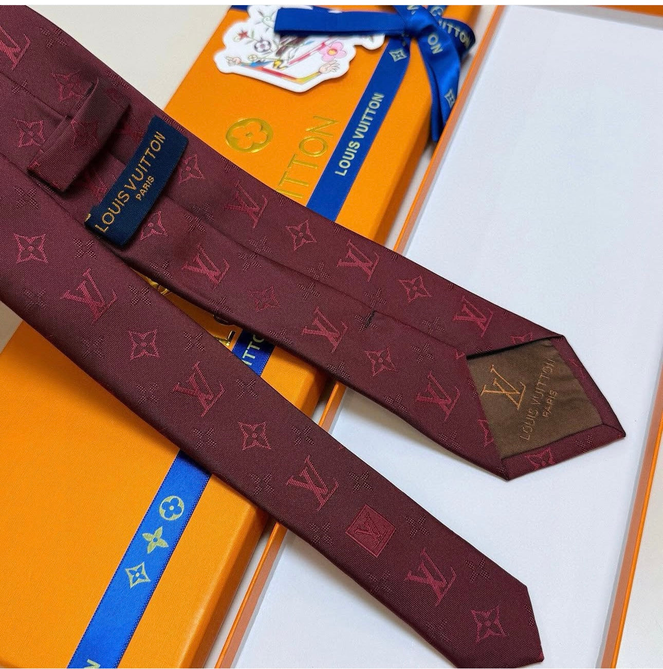 Logo Tie