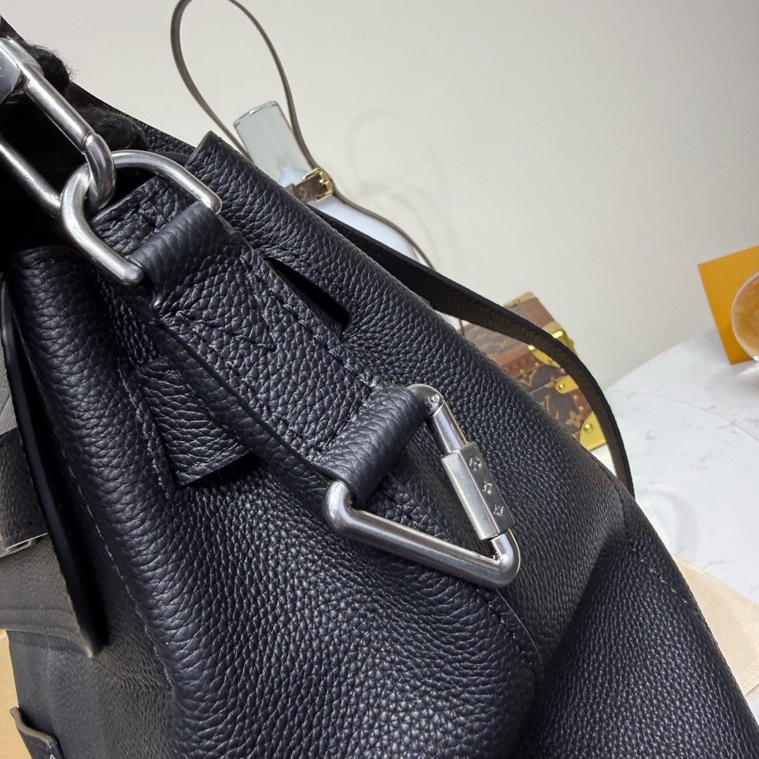 Streamer Tote
